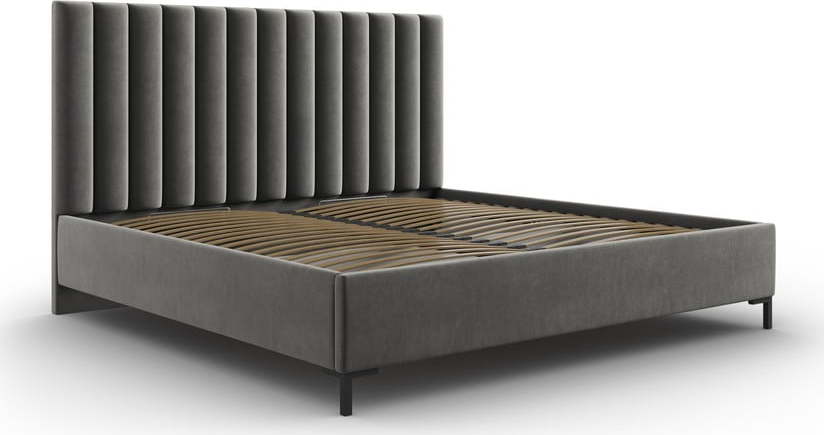 Šedá čalouněná dvoulůžková postel s úložným prostorem s roštem 140x200 cm Casey – Mazzini Beds Mazzini Beds
